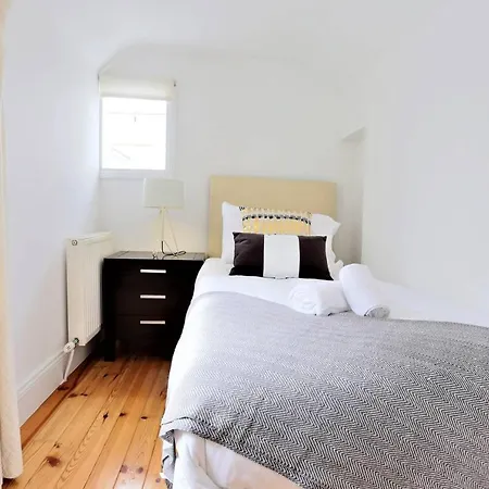 Luxurious Comfort In Centre Holiday home Dublin
